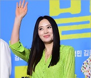 [MD포토] 김혜수 '조춘자 인사드려요'