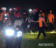 예천 실종 해병대원, 교평교서 발견 인양중