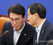 대화하는 김민석·김성주