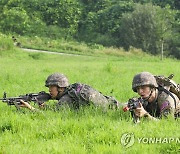 분대공격 훈련하는 한미 ROTC 후보생들