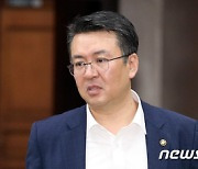 오기웅 차관, 취임 직후 소상공인 이어 창업·벤처 만나…"생태계 안정화"