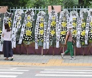 추모 속 터져나온 ‘교권침해’ 울분…당국 “교권보호법 강화”