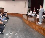 “반바지 입어도 될까요” MZ세대 공무원 질문에 시장님 답변은