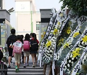 [단독] 국회 교육위 ‘교사 극단선택’ 진상 가린다…“학교 교장 출석요구”