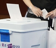 “주민들이 끌어내린 의원 2명뿐”…주민소환제도 ‘유명무실’