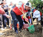 與지도부, 예천서 수해복구 지원…다음주까지 '봉사주간'