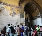 폭력과 아름다움이 교차했던 그때…신간 '빛의 시대, 중세'