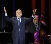 Obit Tony Bennett