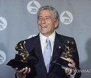 Obit Tony Bennett