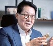 개딸 조끼 입은 추미애, 임종석은 尹저격…野고참들 복귀 기지개