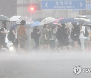 “수도권 밤새 큰비”…중대본 2단계로 격상