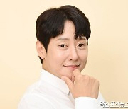 김영훈 "고창석♥이정은 신혼집서 살기도…극단 같이 만들었죠" [엑's 인터뷰③]