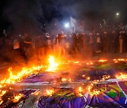 덴마크에서도 쿠란 소각..이란· 요르단정부, 대사 불러 항의