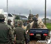 수해복구 작업에 투입된 軍