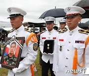 해병대, '실종자 찾으면 포상휴가' 논란에 "심리적 안정 위한 것"(종합)