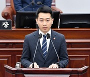 '성매매 혐의' 강경흠 제주도의원 검찰 불구속 송치