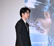 [Ms포토] '더 문' 도경수 '달을 밟은 우주인으로!'