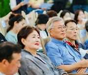 文 평산책방, 29일 장편소설 '범도' 방현석 작가 사인회