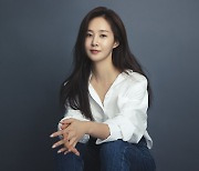 권유리, '유리한홈트' 수익금 및 물품 기부…“좋은 일 참여 기쁘다”