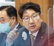 권성동 "이상민 탄핵파동은 헌법 교과서 반면교사 교보재"