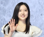 이혜성, 청순미 뽐낸 화보 컷 표정 [포토엔HD]