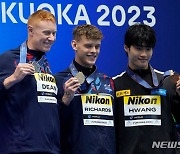 황선우, 한국 신기록 새로 쓰며 자유형 200m 동메달