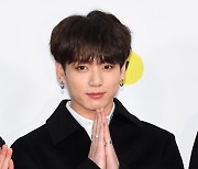 [단독]BTS 정국, '인기가요' 출격…'세븐' 무대 韓 음방 최초 공개