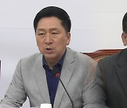 與 "민주당 지도부, 탄핵 대상" vs 野 "이태원 특별법 제정"