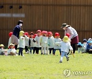 14년째 줄고 있다…심상치 않은 일본