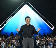 더 세진 삼성 폴더블폰…"추격 불허"