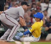 139년만에 MLB ‘중견수-1루수-3루수’ 삼중살 연출