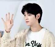 TXT 수빈, 차원다른 멋짐 [포토엔HD]