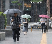 전국 곳곳 강한 소나기