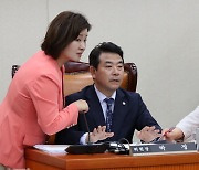 환노위, 도시침수방지법·하천법 통과…홍수 원인 공방도(종합)