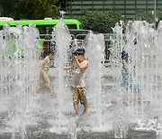 올여름 장마 마침내 종료…기록적인 폭염, 열대야 찾아와