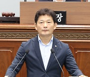 박해정 창원시의원 "횡단보도 보행자 작동 신호기 확대를"