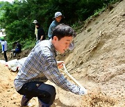 고령군청 공무원,  영주시 집중호우 피해복구 지원에 구슬땀