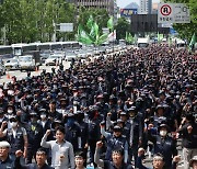 문화제 빙자 야간 집회 차단… 밤샘 집단 노숙땐 해산 조치 [집회·시위 제재 강화]