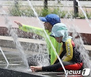 장마 끝나니 곧바로 체감 35도 '폭염'…폭염 특보 강화될듯 [내일날씨]