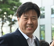 수원지검 출석한 김용 전 부원장