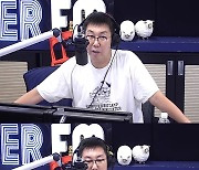 김영철 “무릎 연골 광고 러브콜 기다려, 한 3주만 목발 짚으면 된다”(철파엠)