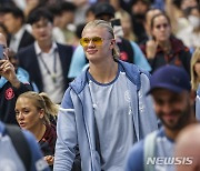 한국 들어온 엘링 홀란