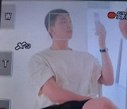 방탄소년단 RM, 軍 입대 임박?..까까머리 포착 [스타이슈]