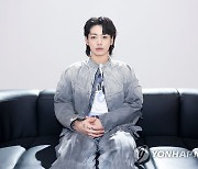 BTS 정국, '인기가요' 깜짝 출연…"빌보드 1위 감사, 너무 행복"