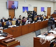 업무보고하는 박영득 한국천문연구원 원장