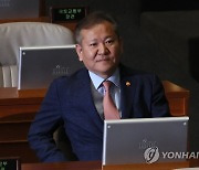 국회 본회의 출석한 이상민 장관