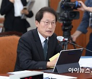 [포토]답변하는 조희연 서울시교육감