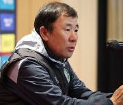 '프로축구 입단 뒷돈' 임종헌 전 감독 구속기소