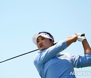 유해란, LPGA 에비앙 챔피언십 2R 선두와 3타 차 7위