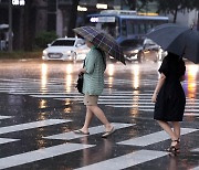 1시간 70.5㎜ 장마급 소나기, 내일도…강한 비 못 푼 폭염 경보는 '계속'